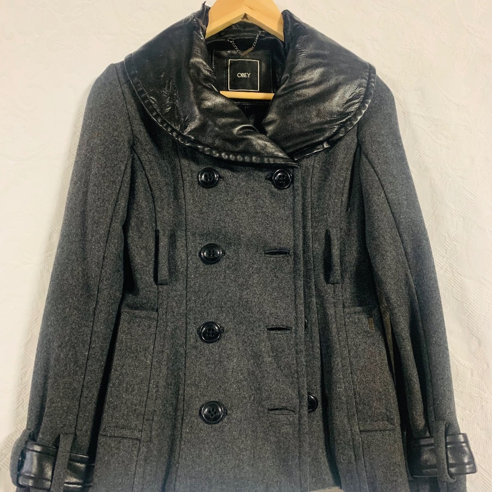 OBEY Coat (KM0059)